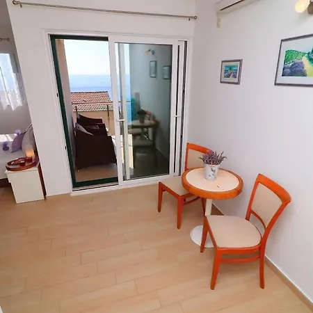 Lägenhet Lavanda Korcula - Five Bedroom With Pool And Sea View Brna
