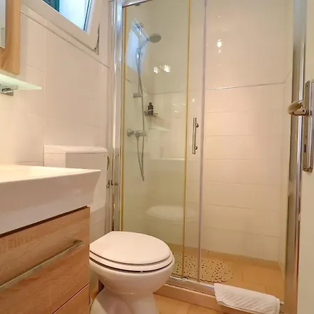 Lavanda Korcula - Five Bedroom With Pool And Sea View דירה *