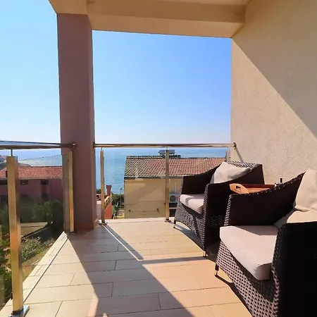 Lavanda Korcula - Five Bedroom With Pool And Sea View דירה