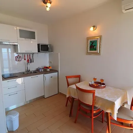 Lavanda Korcula - Five Bedroom With Pool And Sea View דירה *