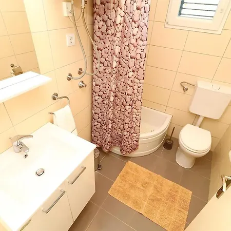 Lavanda Korcula - Five Bedroom With Pool And Sea View ברנה